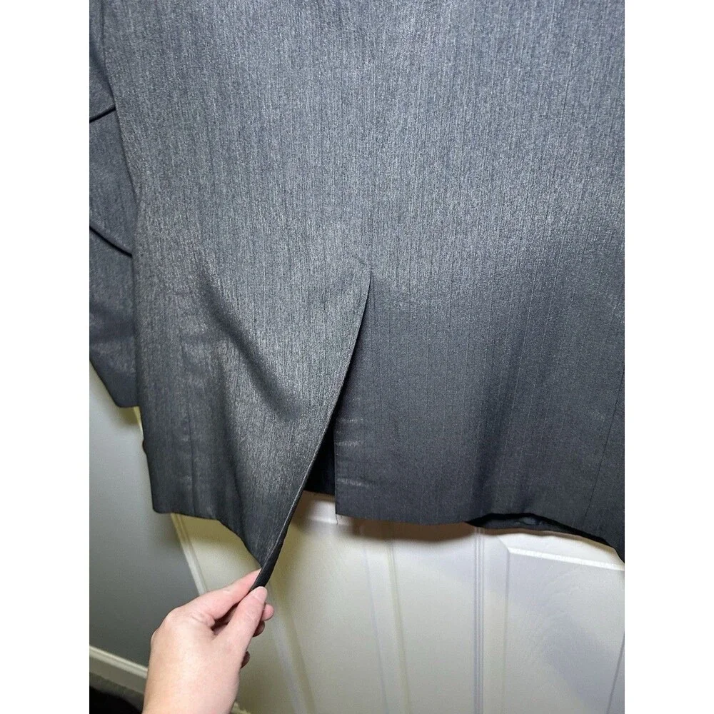 Carlo Briani Vintage Men’s Blazer Dark Grey Light Pinstripe Size 42R